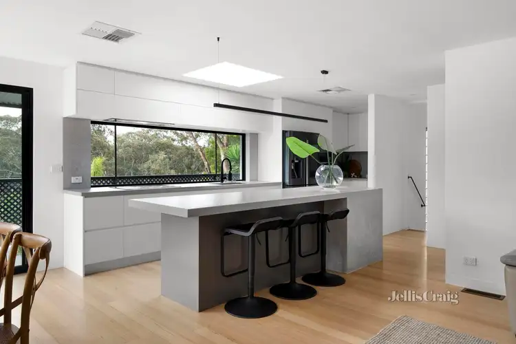 Fourth view of Homely house listing, 5 Kinnear Court, Montmorency VIC 3094