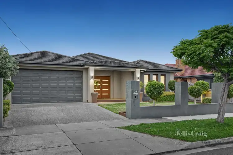 25 Beddoe Avenue, Bentleigh East VIC 3165