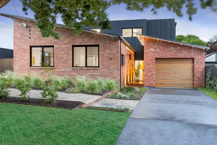 12 Lindisfarne Crescent, Lake Wendouree VIC 3350