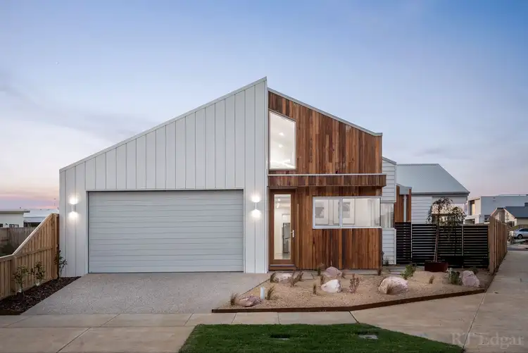 2-4 Allanwood Street, Ocean Grove VIC 3226