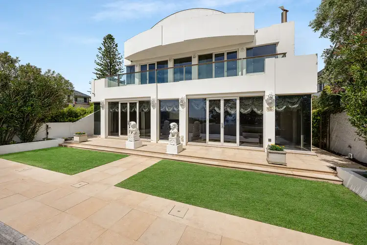 7 Bonleigh Avenue, Brighton VIC 3186