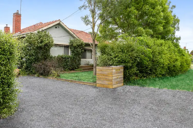 7 Poplar Street, Wendouree VIC 3355