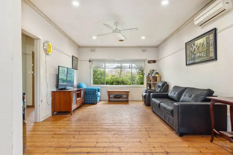 Second view of Homely house listing, 7 Poplar Street, Wendouree VIC 3355
