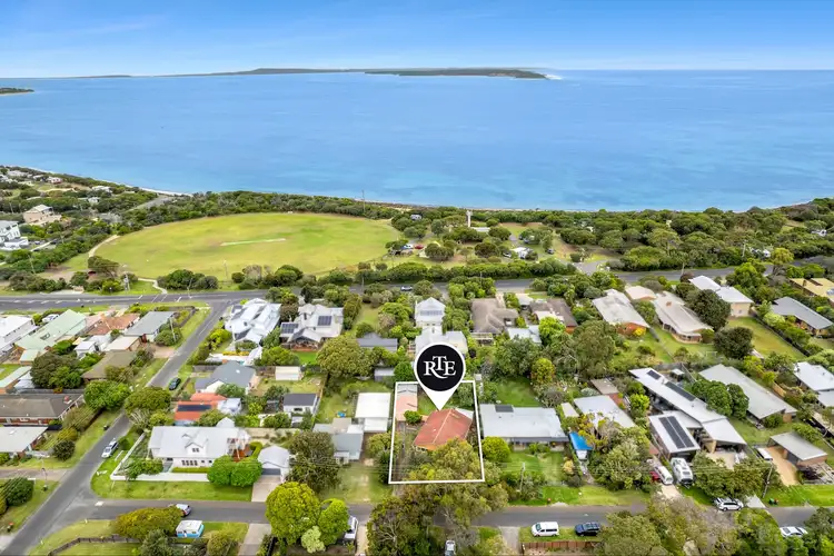18 Thomson Street, Point Lonsdale VIC 3225