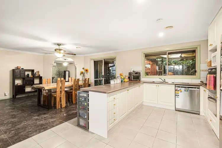 Sixth view of Homely house listing, 5 Renlik Court, Pakenham VIC 3810