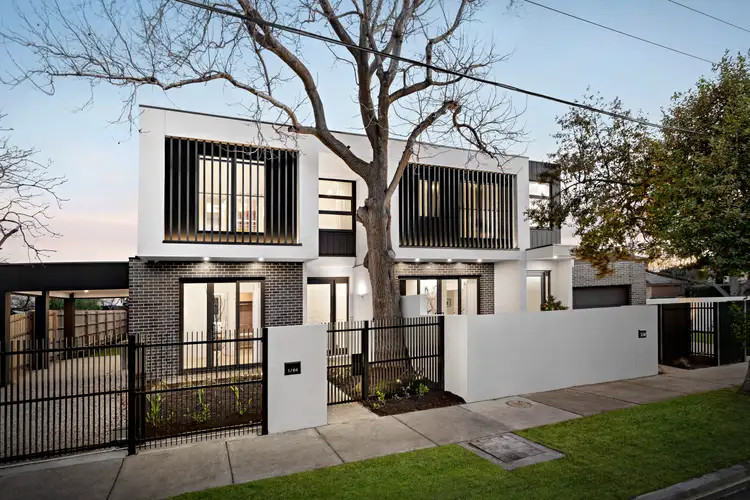 2/64 Marriage Road, Brighton East VIC 3187