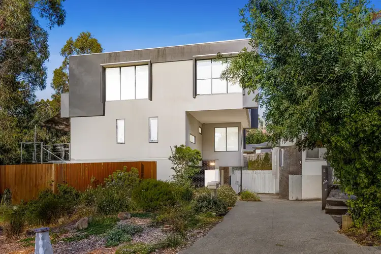 2/2 Stamford Road, Oakleigh VIC 3166