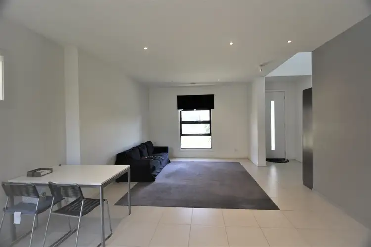 40 Botanic Drive