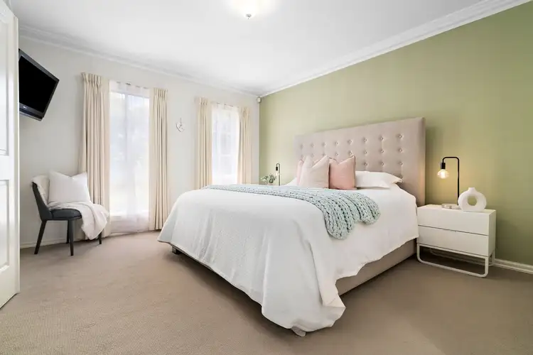 Sixth view of Homely house listing, 10 Adrian Avenue, Vermont South VIC 3133