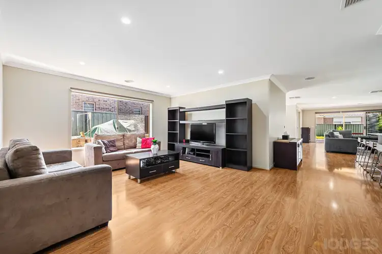 Fourth view of Homely house listing, 27 Winona Circuit, Tarneit VIC 3029