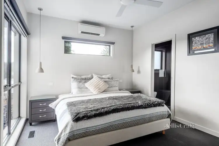 Sixth view of Homely unit listing, 2/11 Walsh Street, Eltham VIC 3095