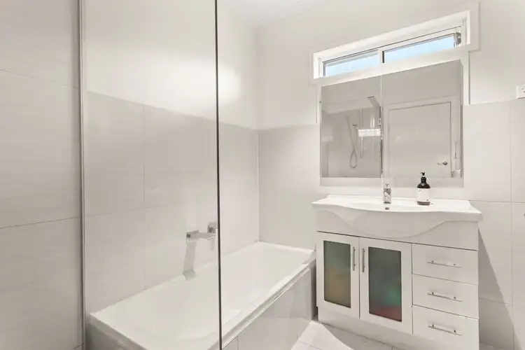 Sixth view of Homely unit listing, 1/9 Robert Street, Chadstone VIC 3148