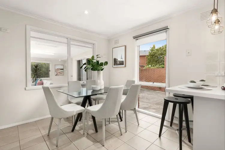 Fifth view of Homely house listing, 16 Tracey Close, Keysborough VIC 3173