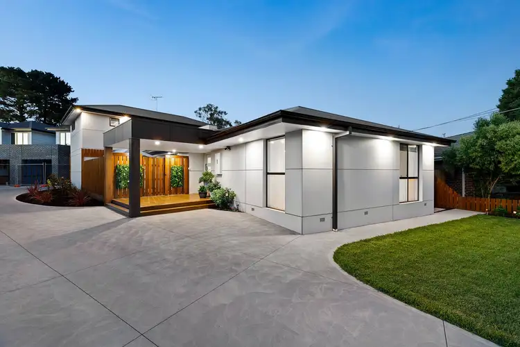 1/2 Huon Court, Bundoora VIC 3083