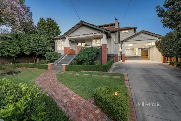 28 OLoughlan Street, Ormond VIC 3204