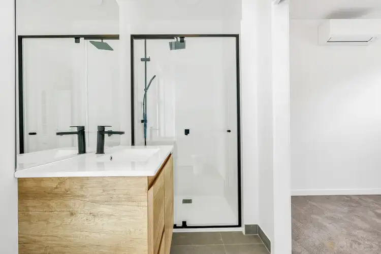 Sixth view of Homely townhouse listing, 2/1023 Nepean Highway, Moorabbin VIC 3189