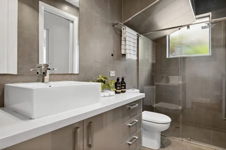 Sixth view of Homely townhouse listing, 2/70 Macrina Street, Oakleigh East VIC 3166