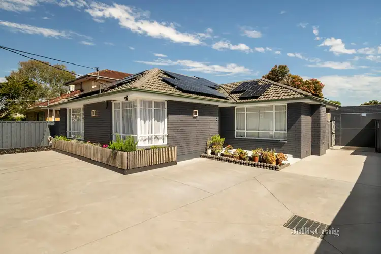 4 Hibiscus Avenue, Cheltenham VIC 3192