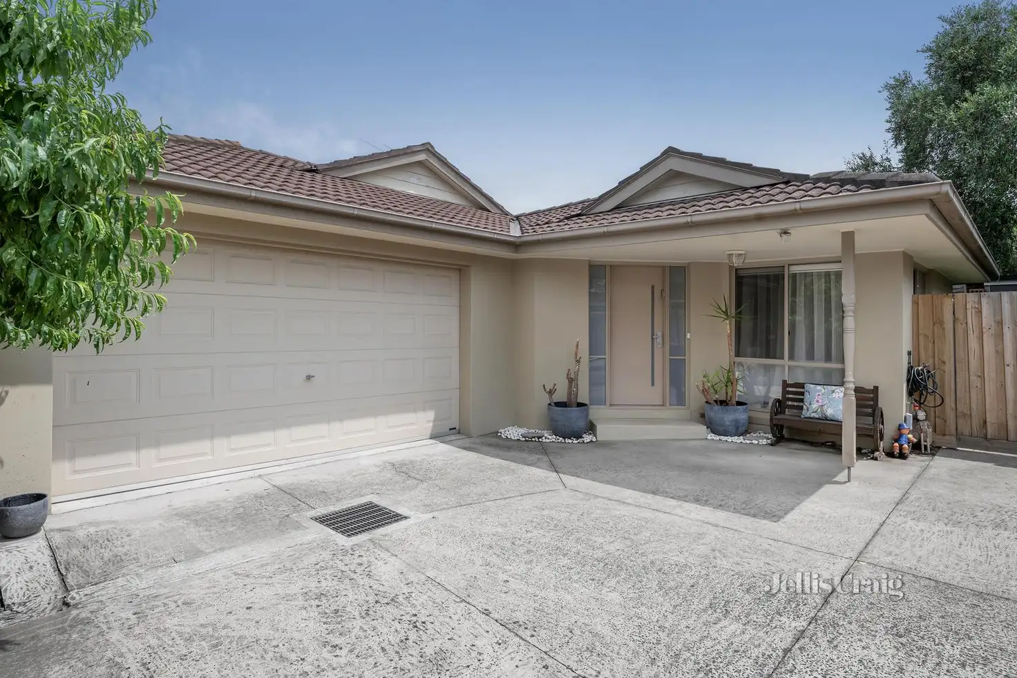 Main view of Homely townhouse listing, 2/119 Tambet Street, Bentleigh East VIC 3165