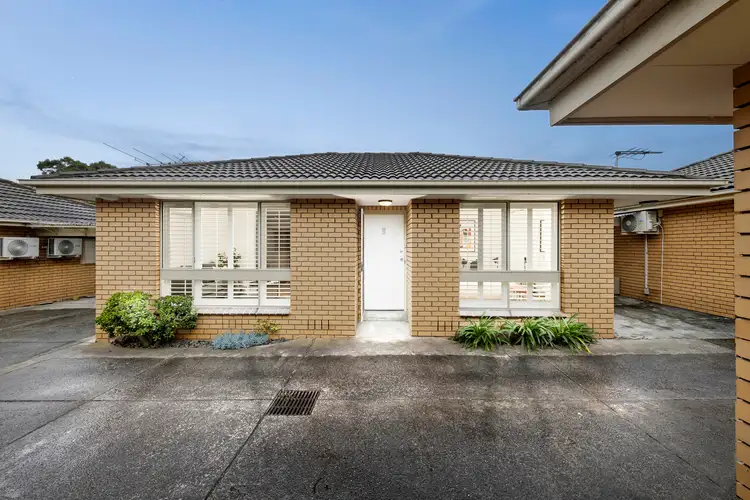 2/2 Waxman Parade, Brunswick West VIC 3055