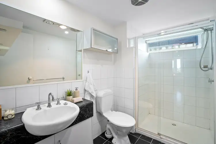 Fifth view of Homely apartment listing, 5/48-52 Sydney Road, Coburg VIC 3058