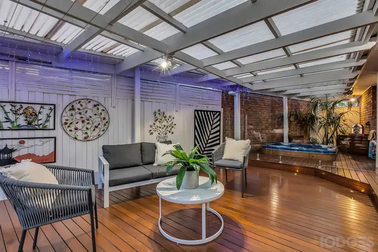 4 Lauriston Court, Cheltenham VIC 3192