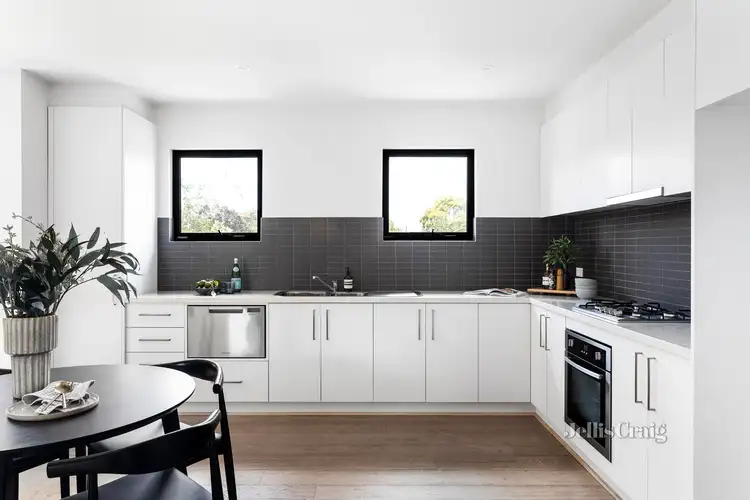 Fifth view of Homely unit listing, 2/5 Curzon Street, Ivanhoe VIC 3079