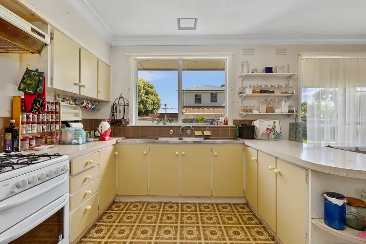 Fifth view of Homely house listing, 34 Oakern Street, Mount Waverley VIC 3149