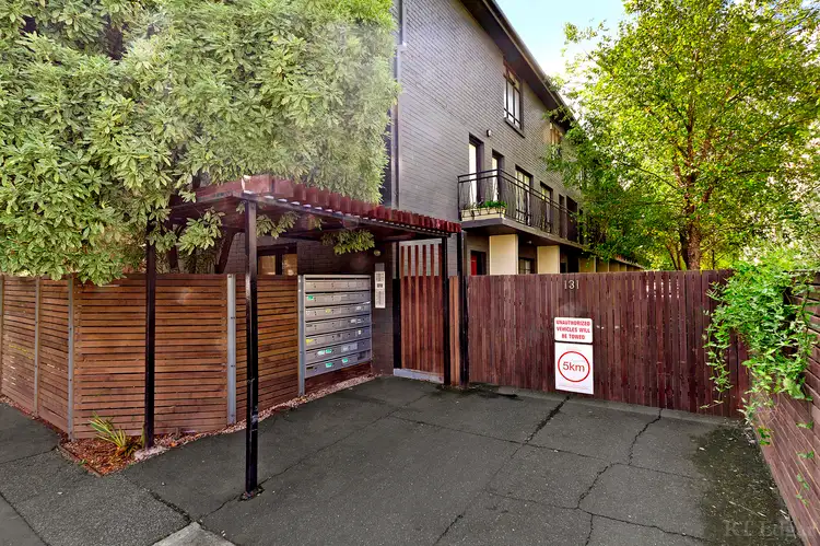16/131 Glen Huntly Road, Elwood VIC 3184
