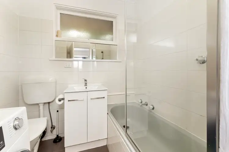 Fourth view of Homely apartment listing, 9/11 Wattle Avenue, Glen Huntly VIC 3163