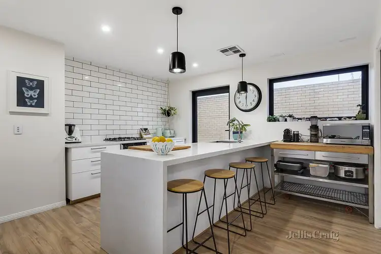 Fourth view of Homely house listing, 2 Kubis Avenue, Aspendale VIC 3195
