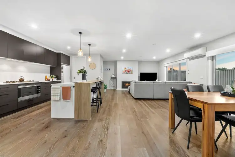 Fifth view of Homely house listing, 47 Willoby Drive, Alfredton VIC 3350