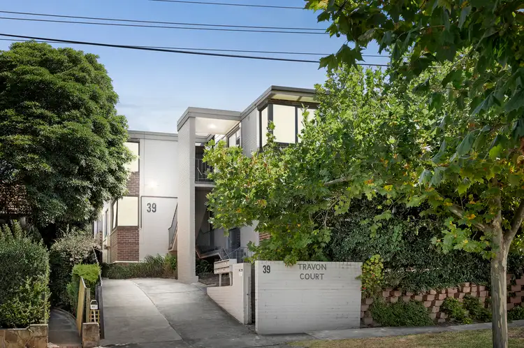 4/39 Myrnong Crescent, Ascot Vale VIC 3032