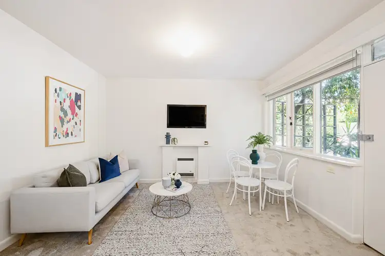 3/4 Poets Grove, Elwood VIC 3184