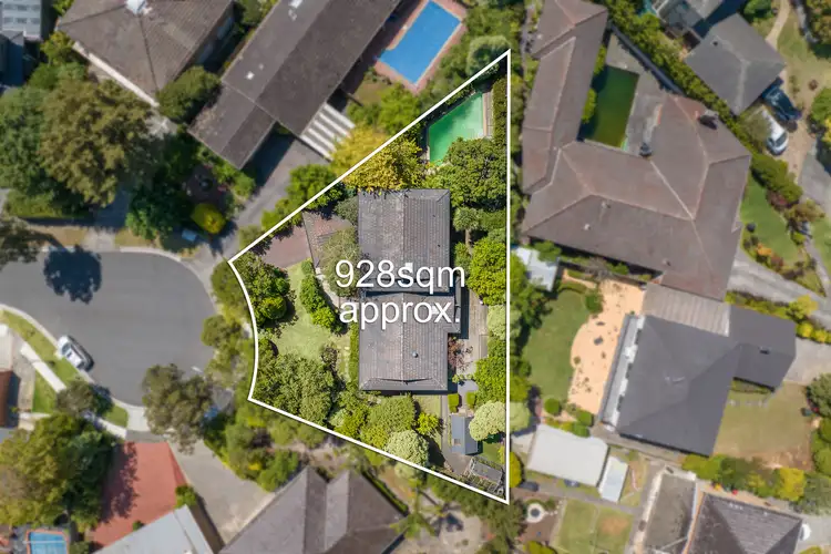 Second view of Homely house listing, 4 Thai Court, Mount Waverley VIC 3149