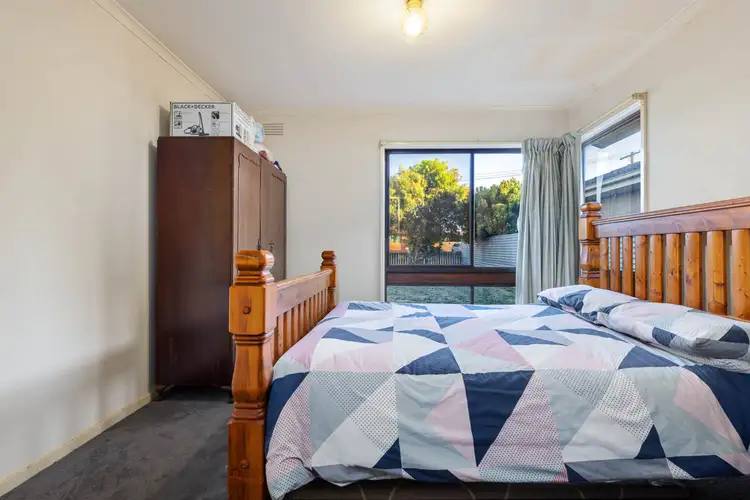 Fifth view of Homely house listing, 8 Olive Street, Wendouree VIC 3355
