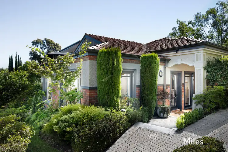 1/5 Carn Avenue, Ivanhoe VIC 3079
