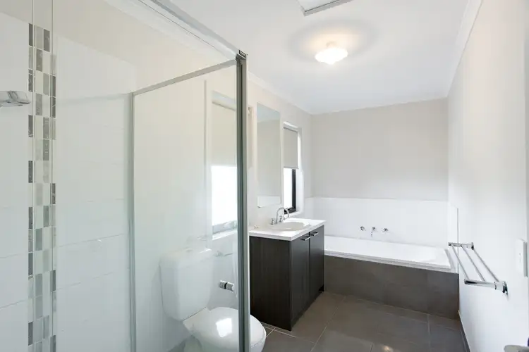 Fifth view of Homely unit listing, 1/12 Stanbury Avenue, Canadian VIC 3350