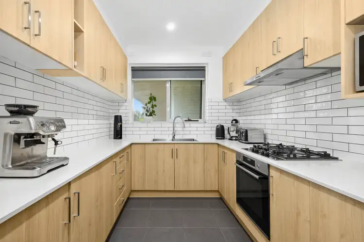 Fourth view of Homely apartment listing, 10/207-209 Centre Road, Bentleigh VIC 3204