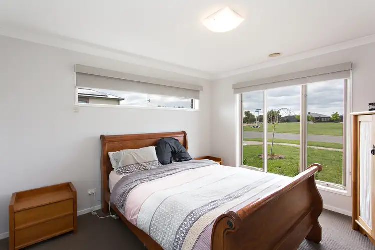 Fifth view of Homely house listing, 5 Cahill Close, Lucas VIC 3350