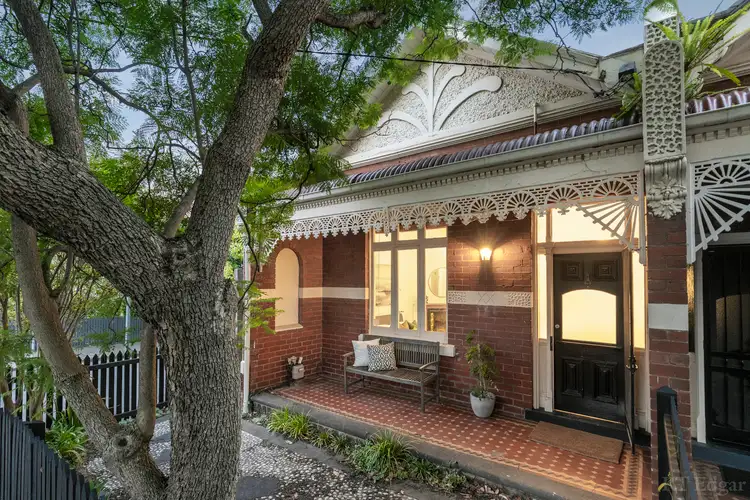 6 Ashleigh Road