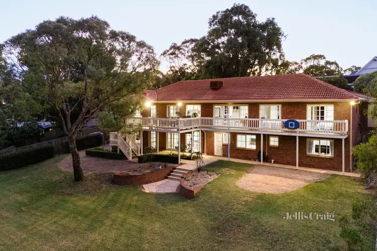 16 Guymer Court, Montmorency VIC 3094