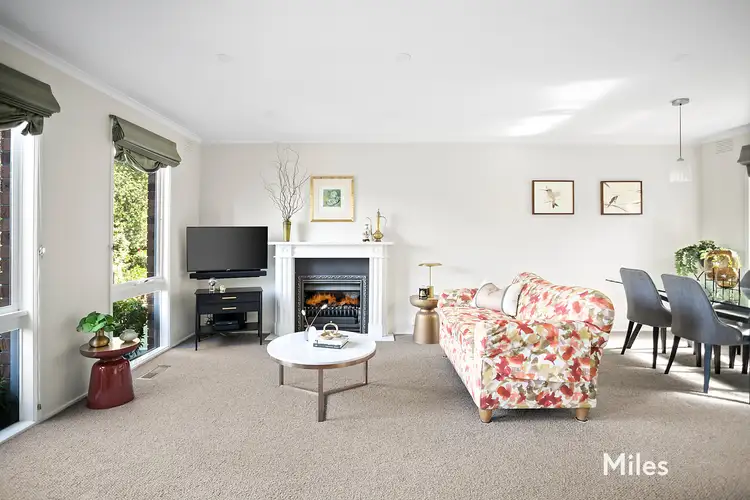 6 Algona Court, St Helena VIC 3088