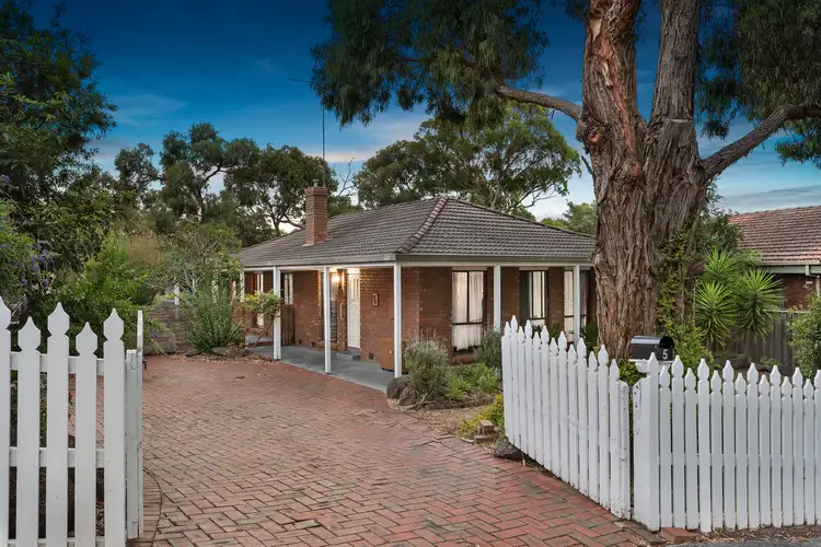 5 Miowera Green, Greensborough VIC 3088