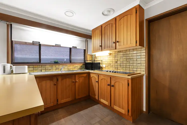 Fifth view of Homely house listing, 5 Miowera Green, Greensborough VIC 3088