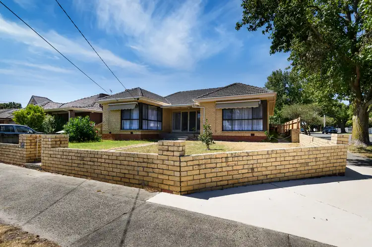 28 Fenton Street