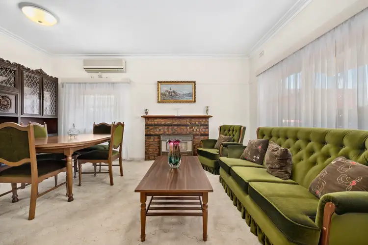 2 Parsons Street, Clayton South VIC 3169