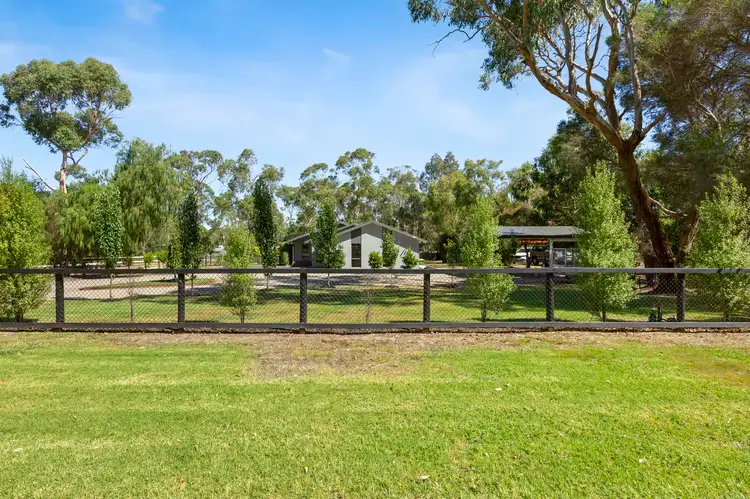 21 Stephens Place, Somerville VIC 3912