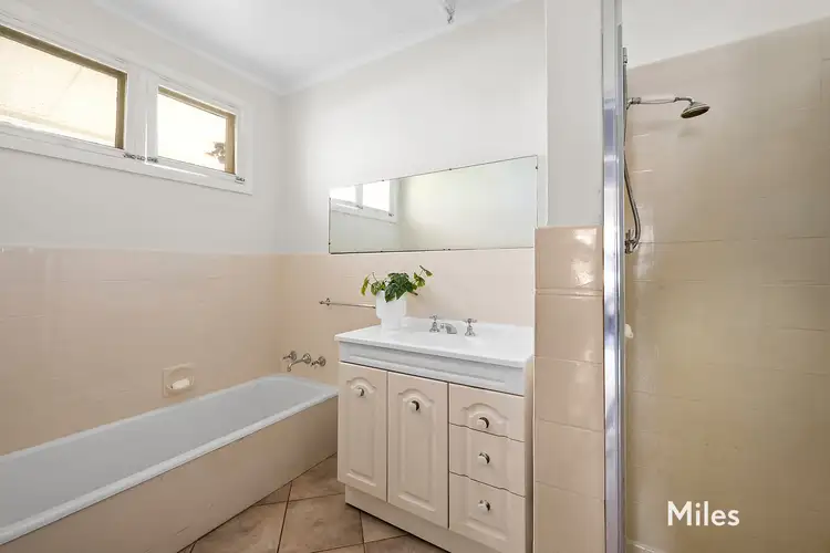 Fifth view of Homely house listing, 199 Mountain View Parade, Rosanna VIC 3084