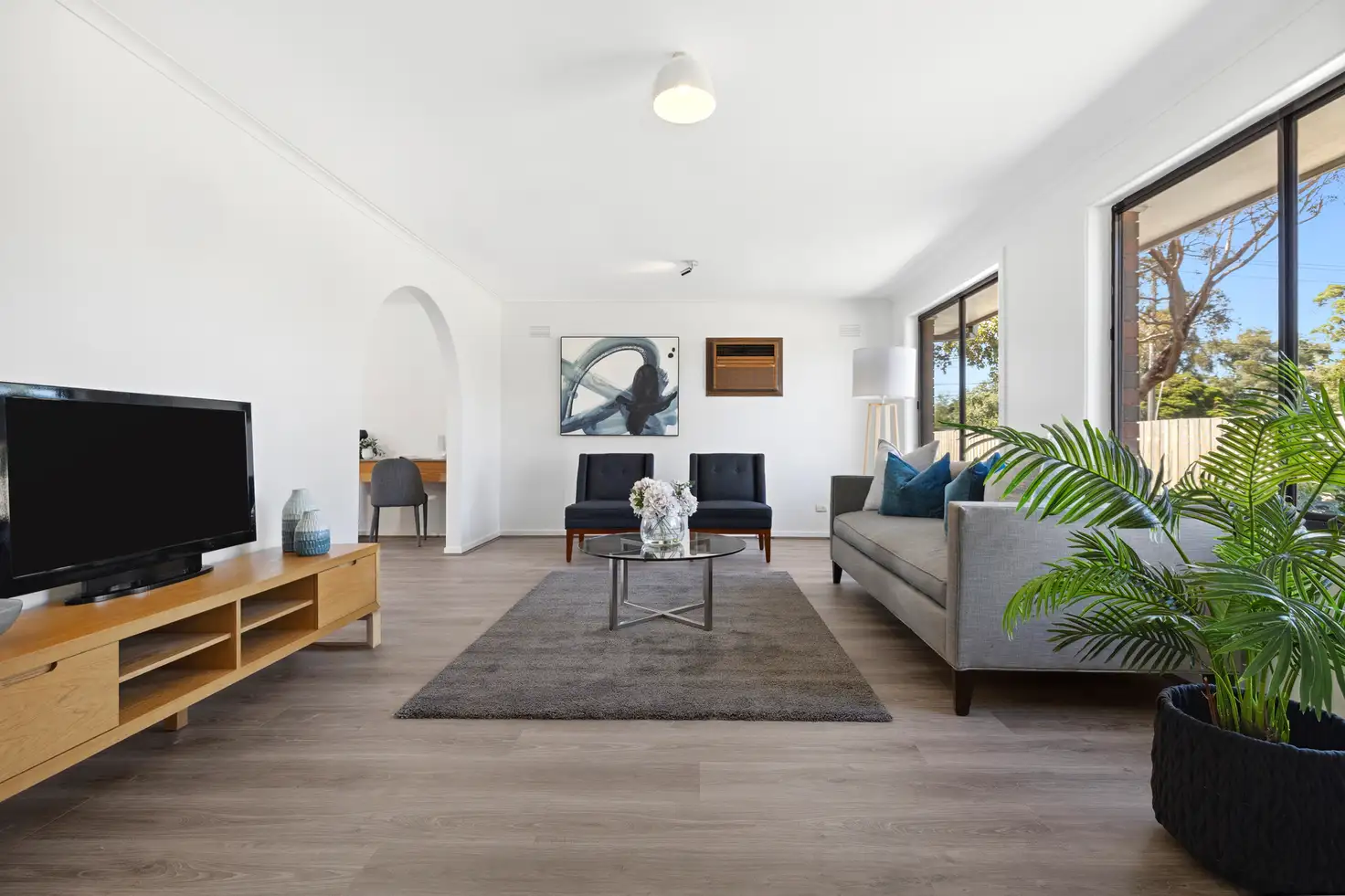 Main view of Homely unit listing, 2/569 Warrigal Road, Bentleigh East VIC 3165